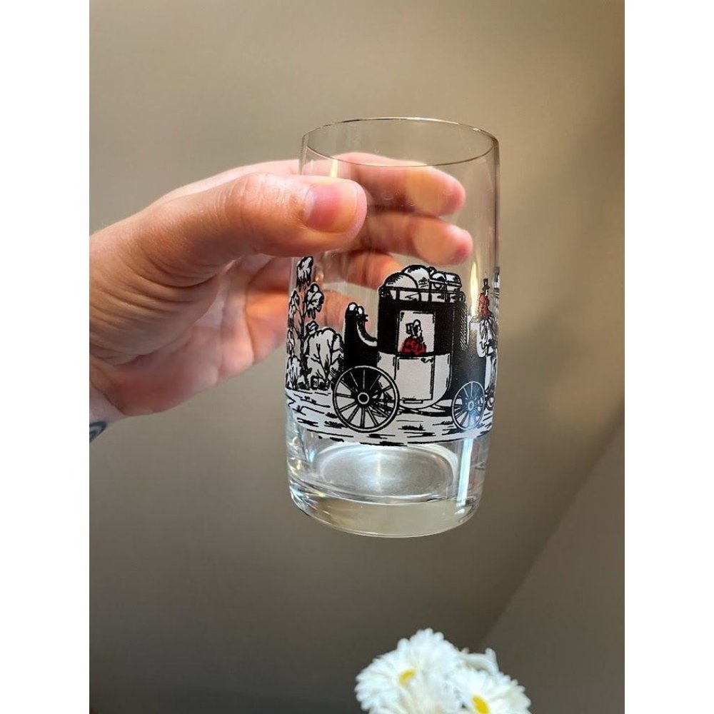 Vintage Carriage Horse and Buggy Drinking Glass Set w/ Gold Rim - Picture 3 of 7